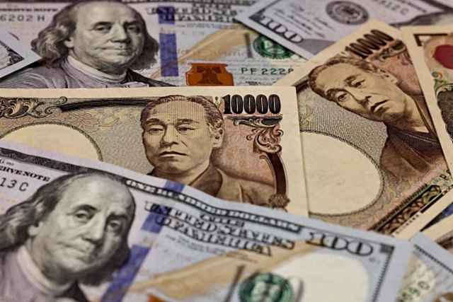 再创34年来新低，日元对美元汇率一度跌破160